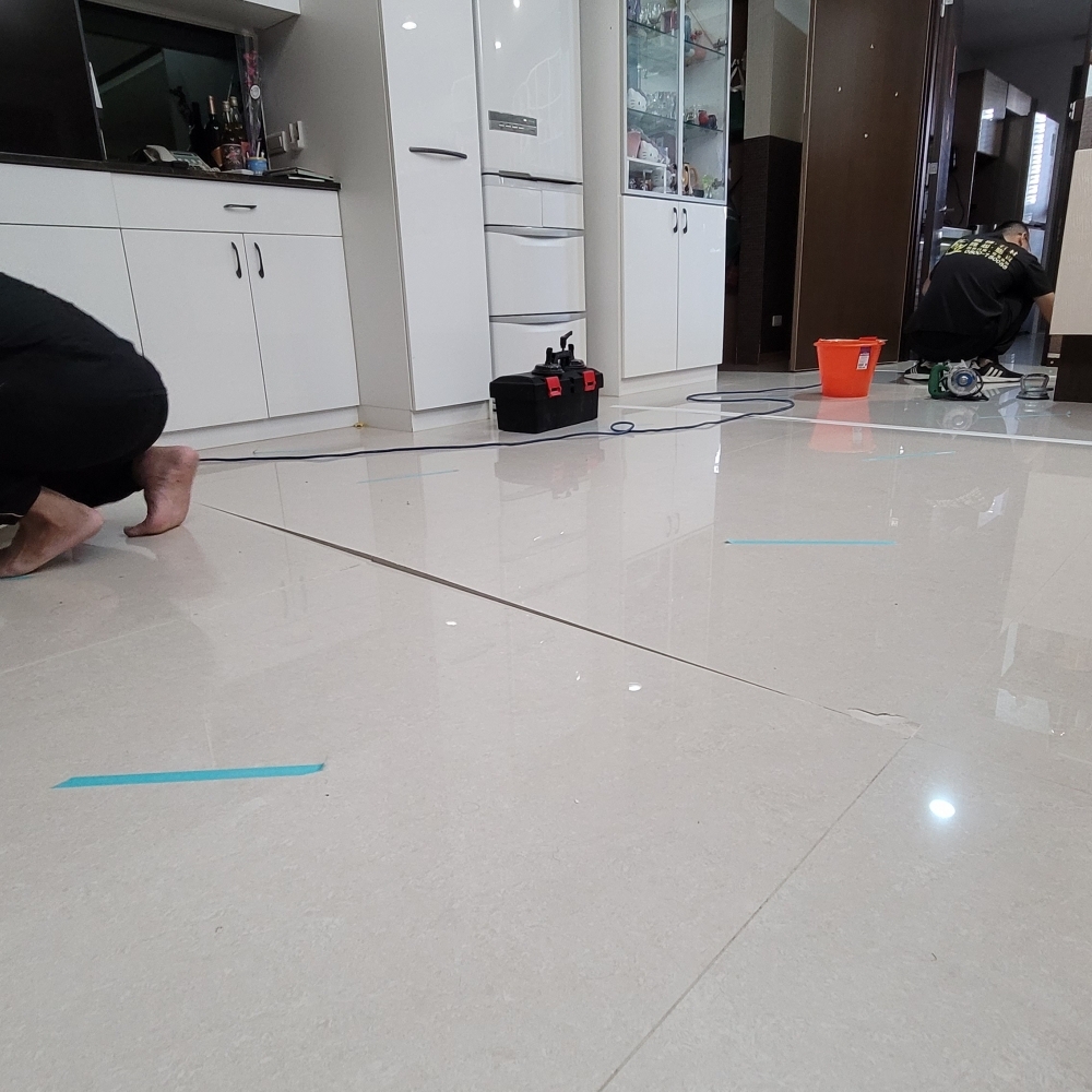 地磚隆起修繕--台中張公館