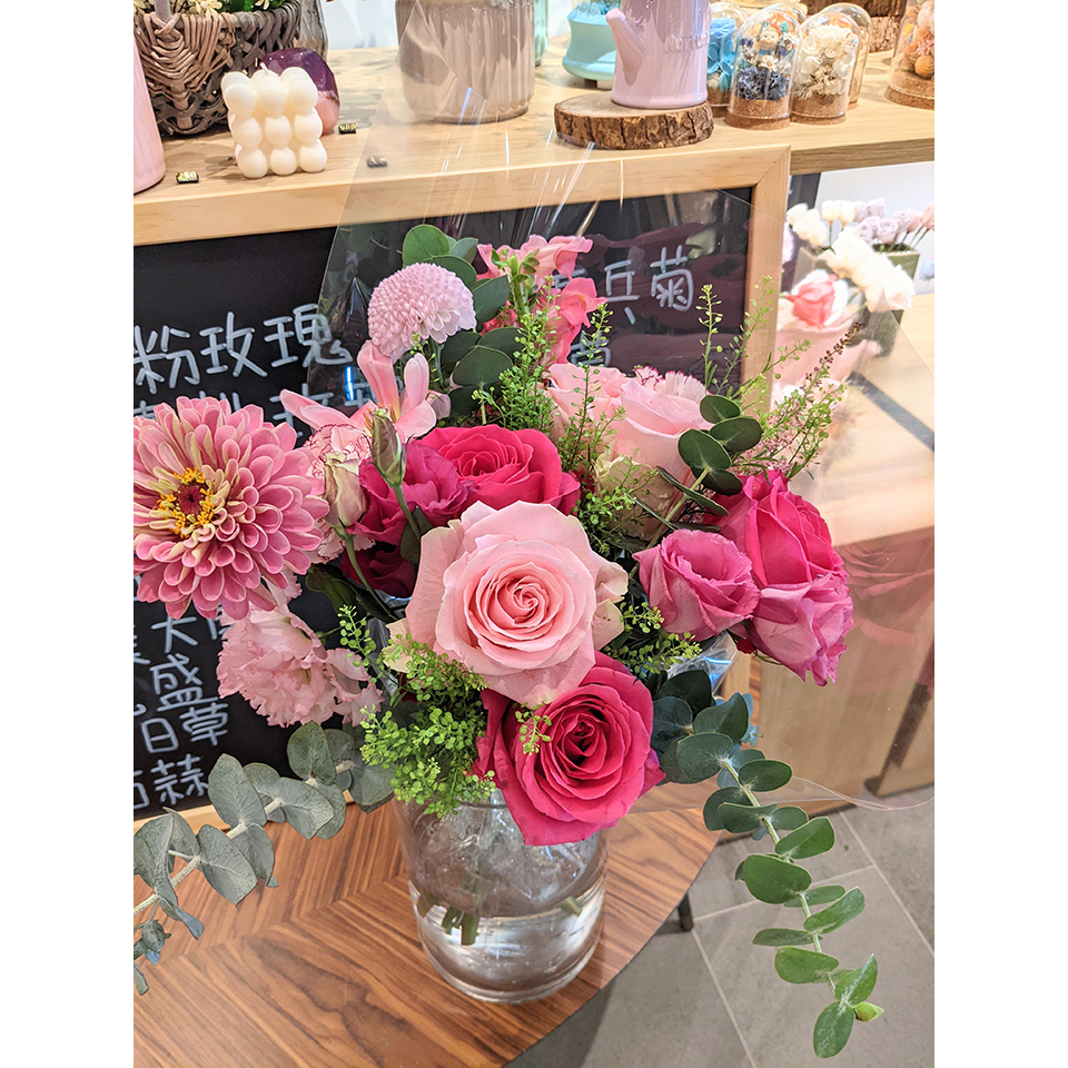 季節鮮花花束。中