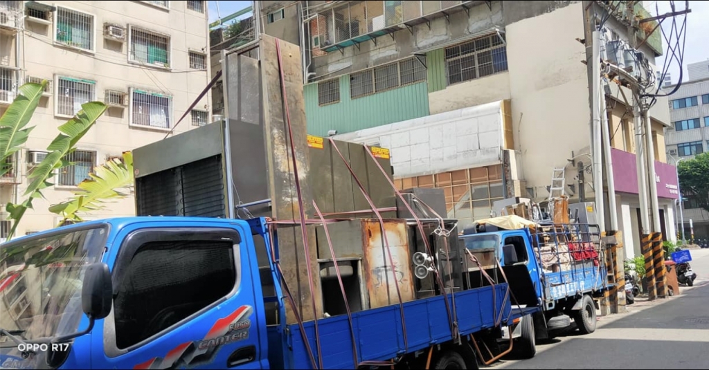 高雄市吊車搬運