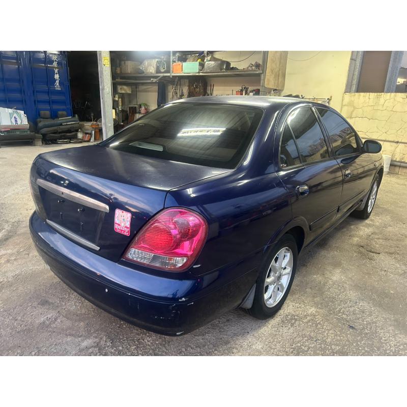 2003年日產