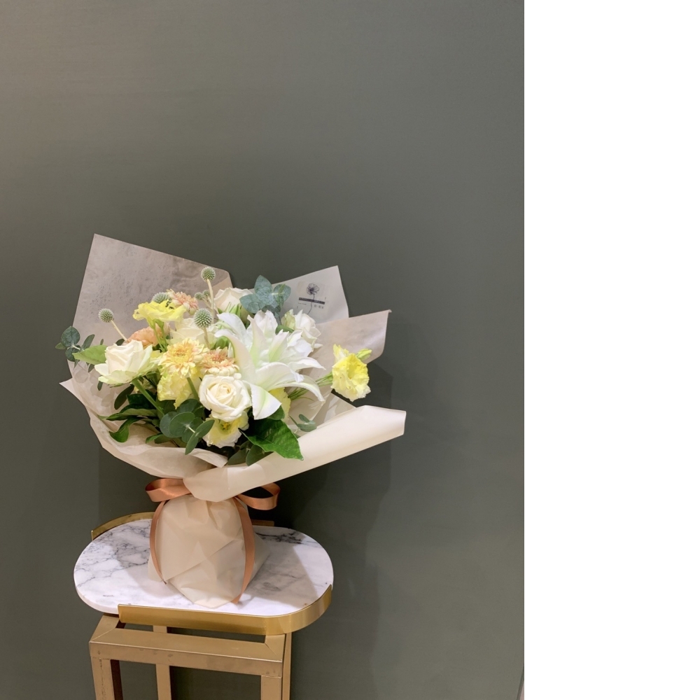 中型花束非指定花材