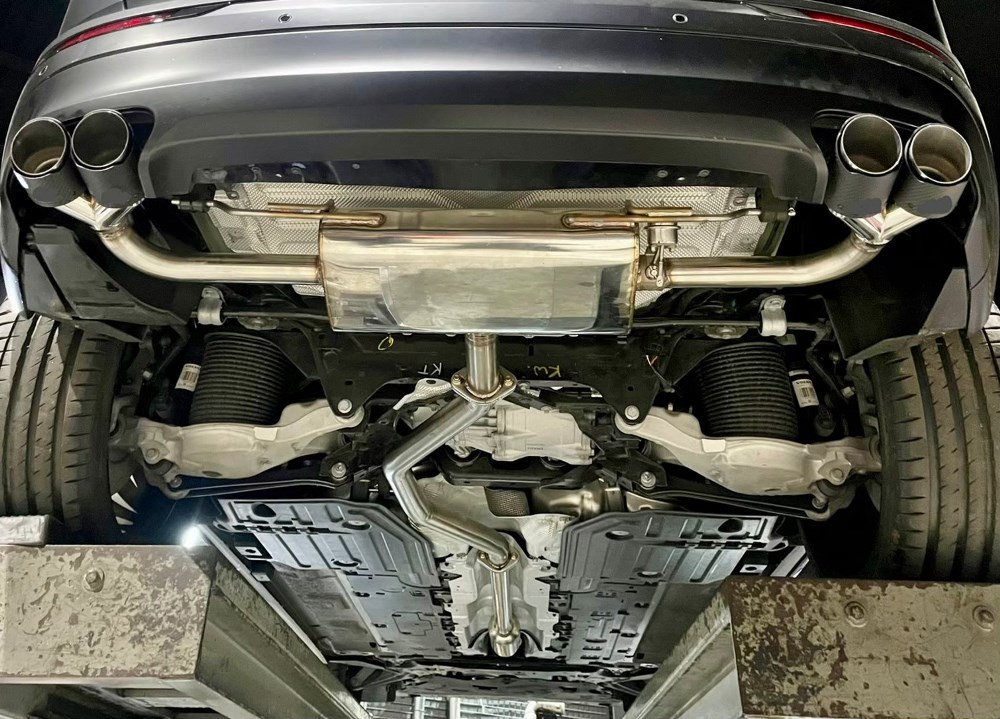 Volvo XC60 中尾段