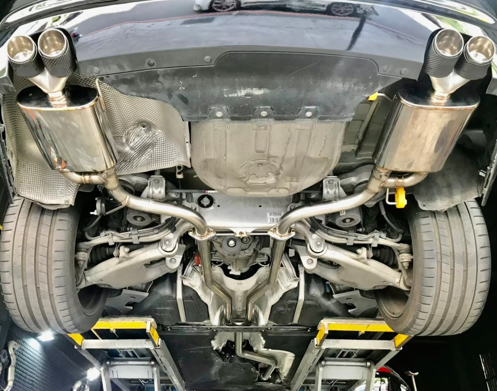 BMW F10 528 中尾段雙尾桶雙閥門