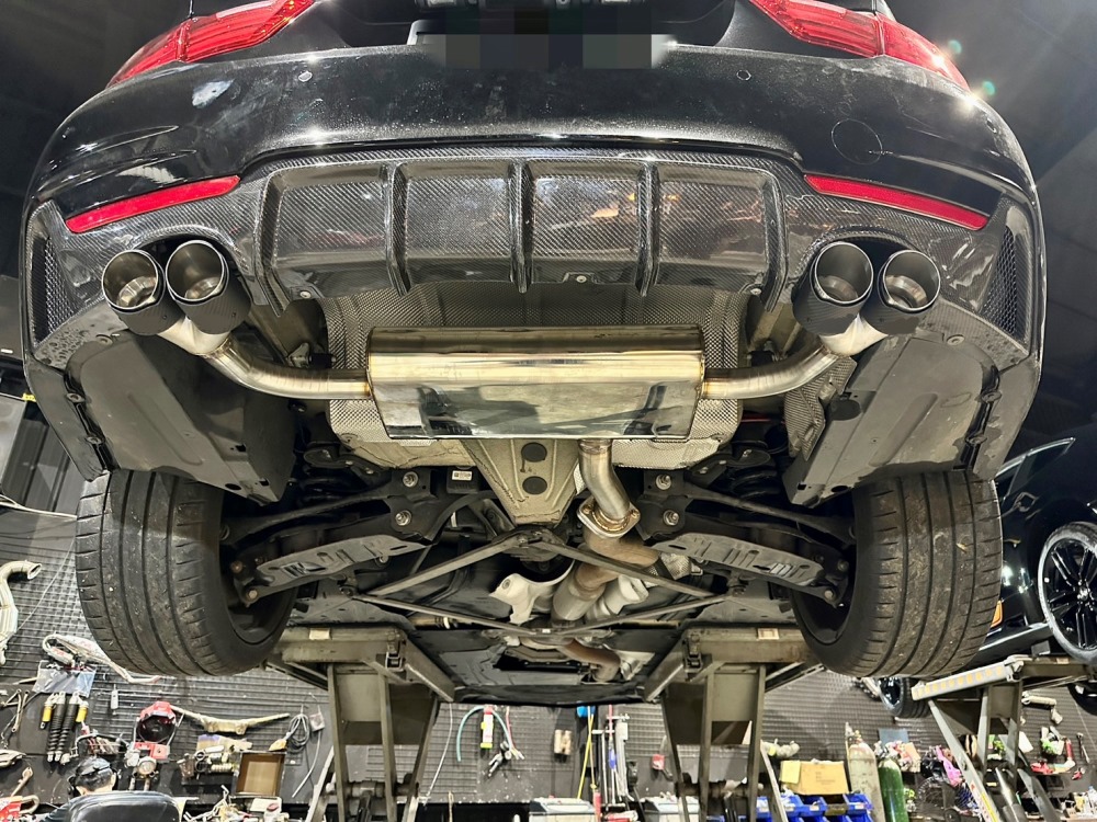 BMW f36 428 N26 尾段