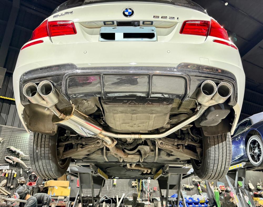 BMW f10 523 尾段閥門