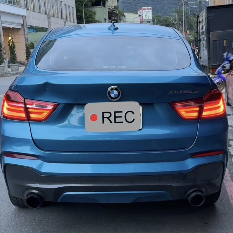 BMW X4 F26 40i 黨派直通 原廠中尾段
