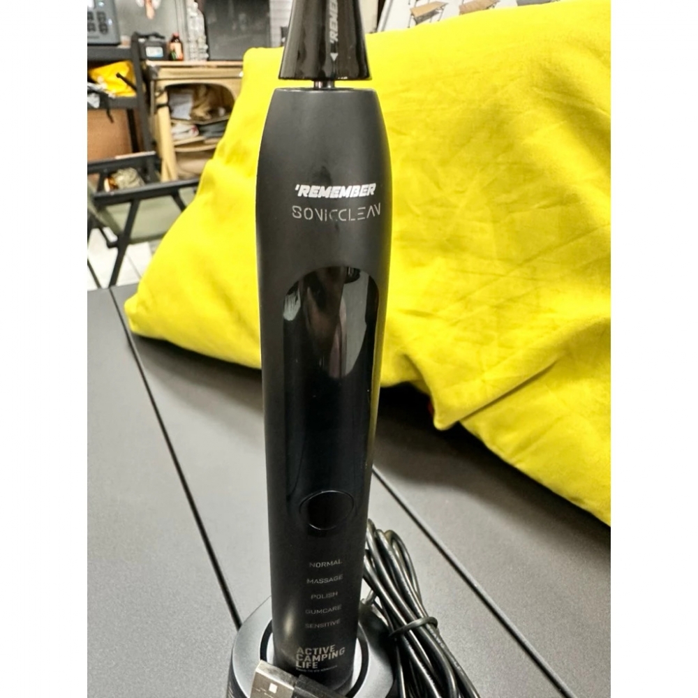 【樂活不露】音波電動牙刷 買就送一年份牙刷頭