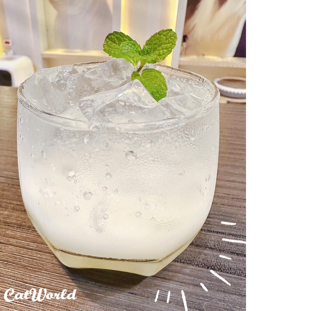 可爾必思泡泡飲