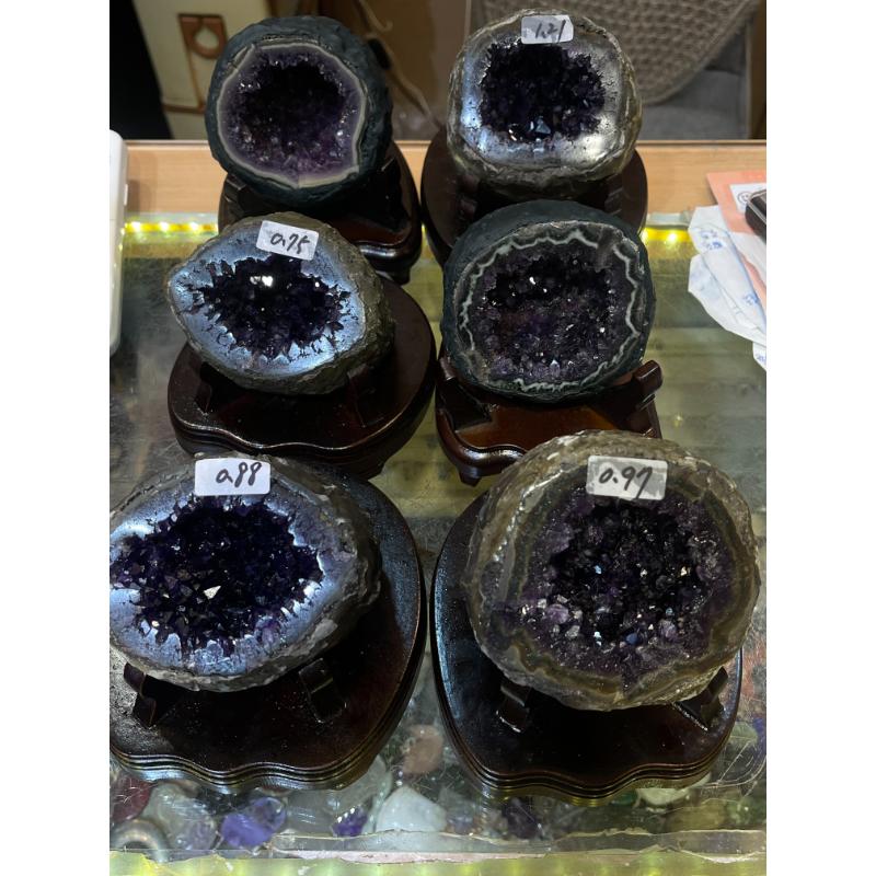 頂級小顆圓形烏拉圭紫