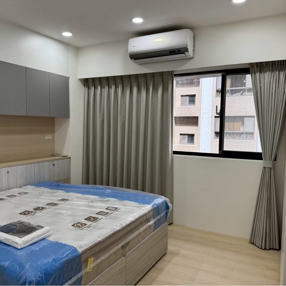 奶白色麻感全遮光科技