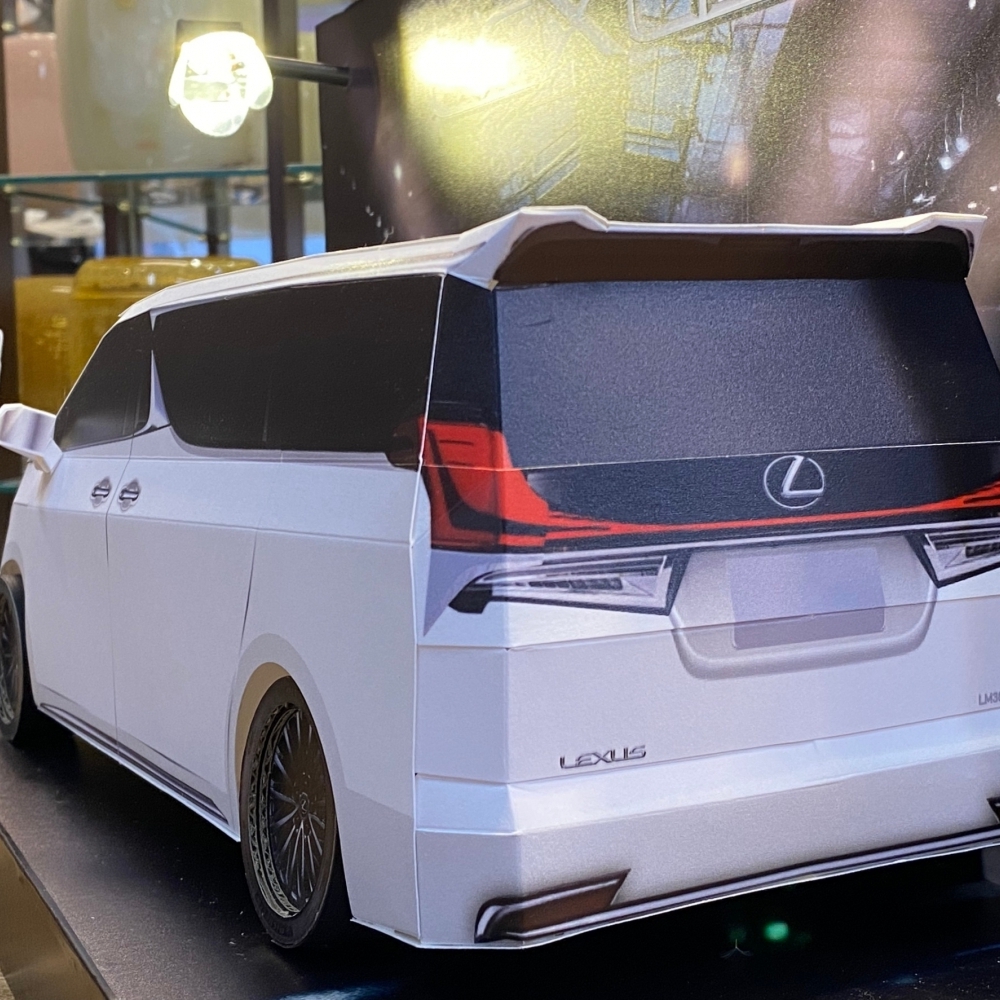 紙紮 LM 汽車 LEXUS