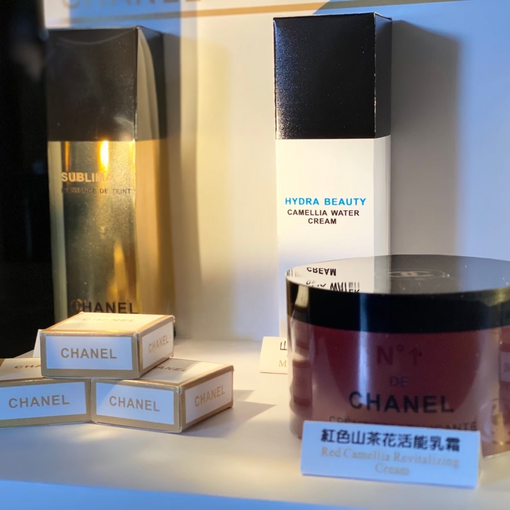 紙紮 山茶花香奈兒保養品組