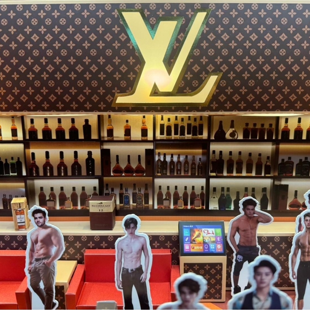 紙紮 型男招待所 酒店 帥哥