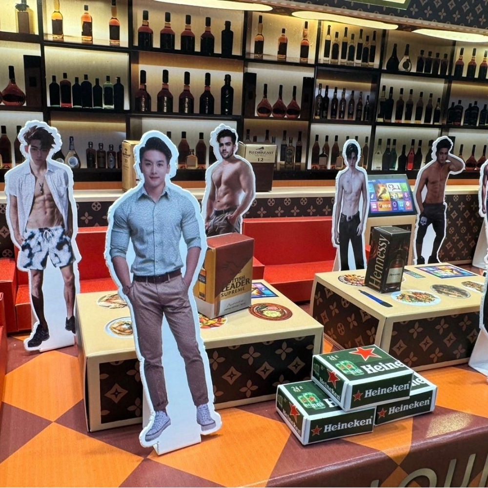 紙紮 型男招待所 酒店 帥哥