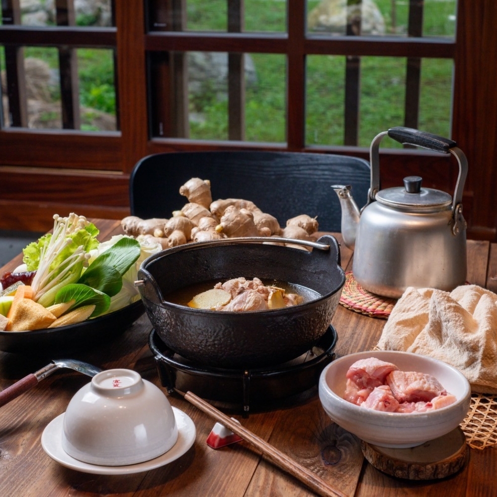 酒香麻油雞湯底