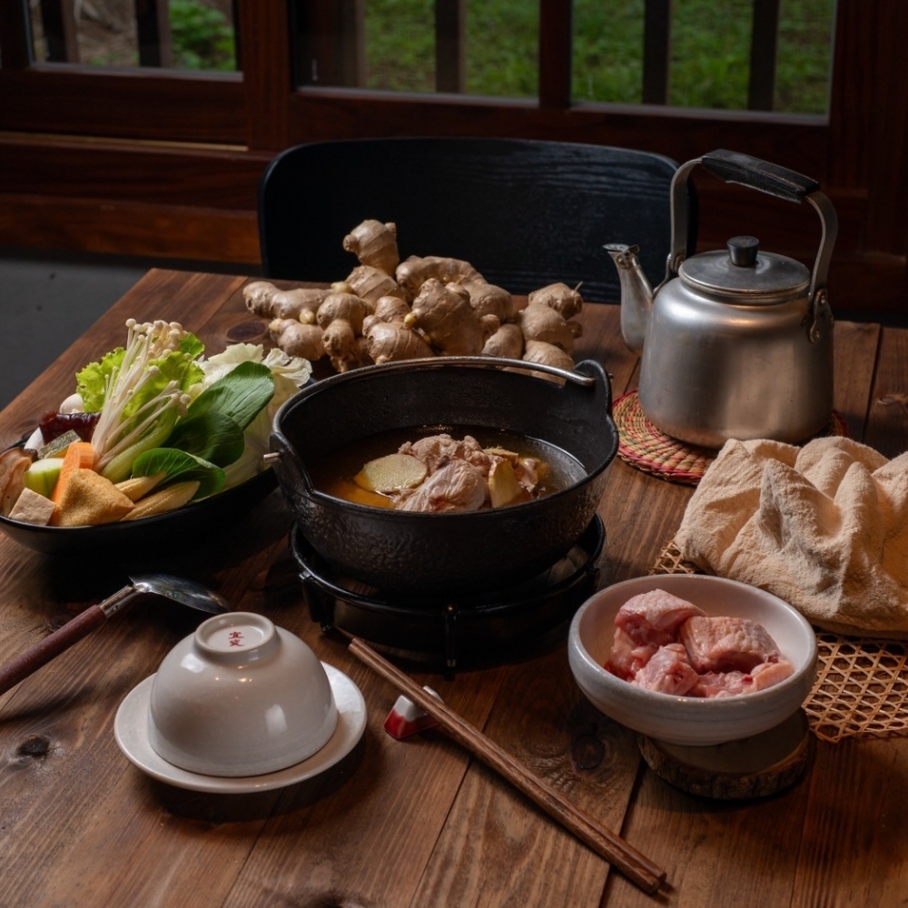 酒香麻油雞湯底