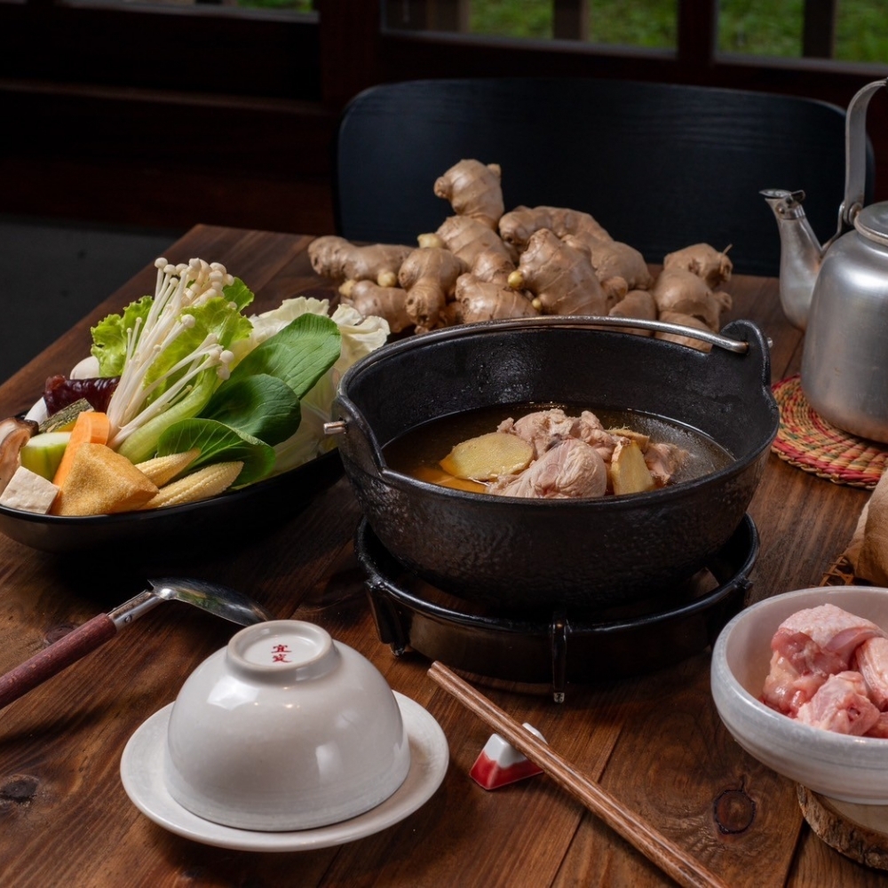 酒香麻油雞湯底