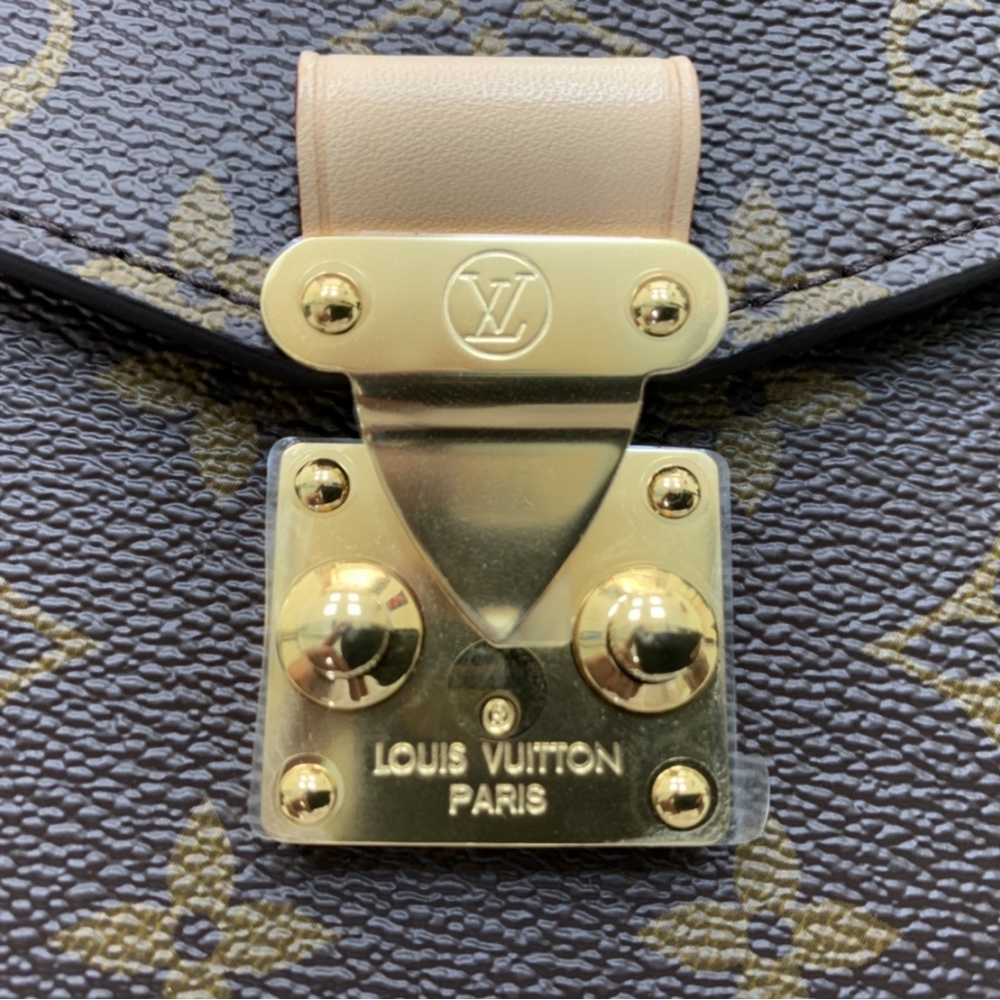 (已售出)火熱明星款 LV M44875 METIS系列 經典色手提/斜背包