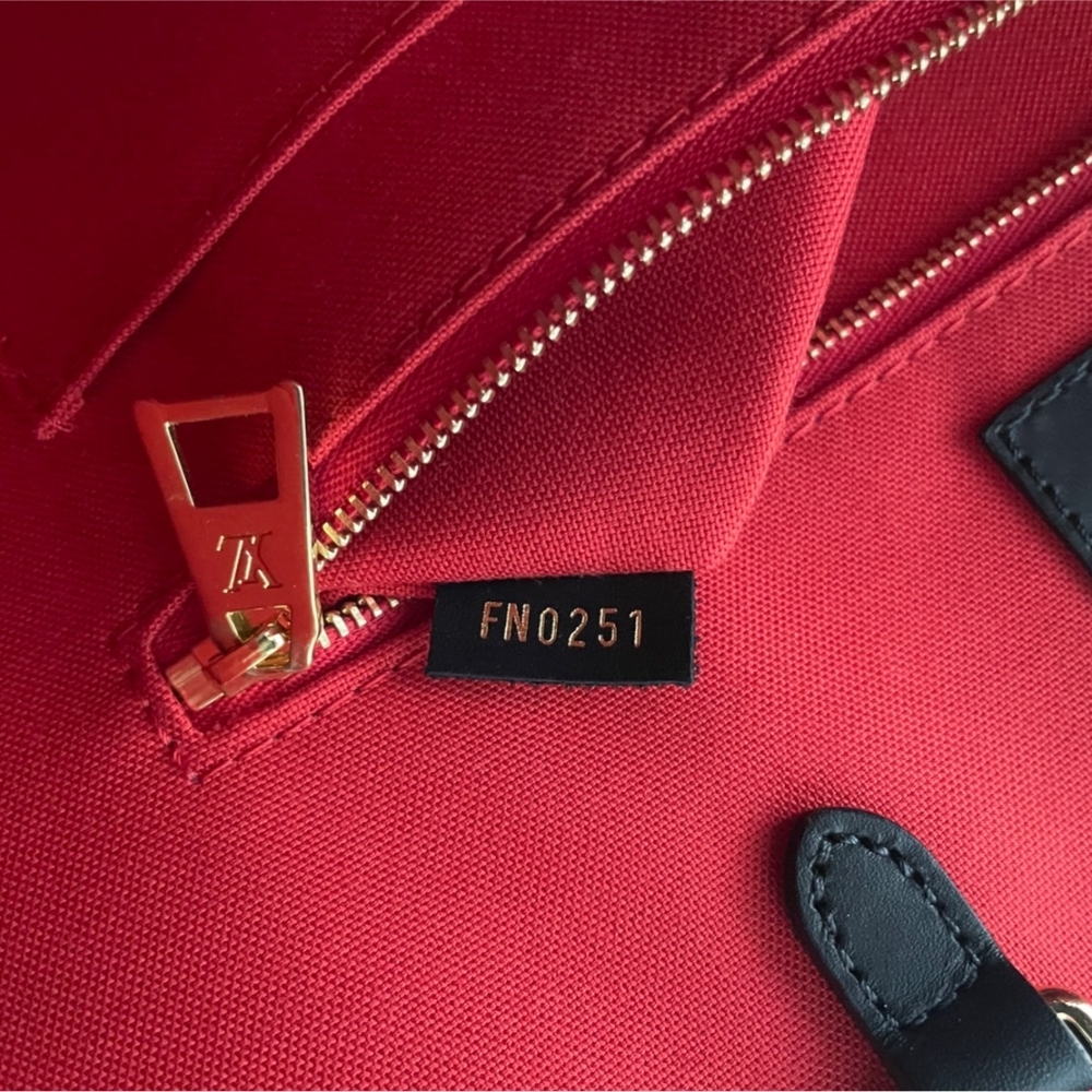 【已售出】LV M45321經典ONTHEGO MM Monogram Reverse帆布手提/肩背購物包