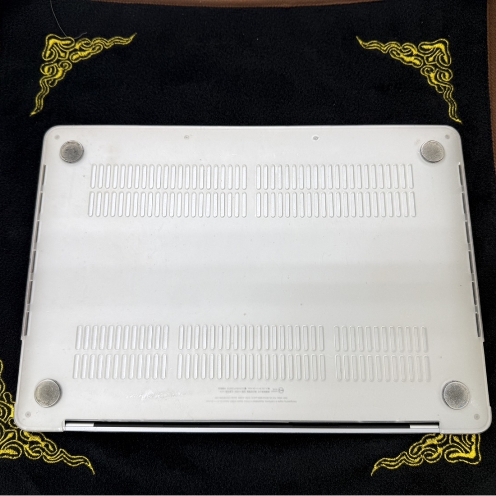[台中當舖]西區東億當舖3C筆電借款流當品-【APPLE MacBook Pro 筆記型電腦】