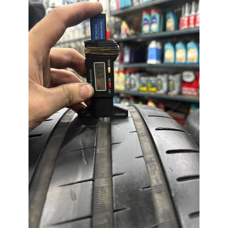 DQ車業235/35/20 兩條中古胎 21年