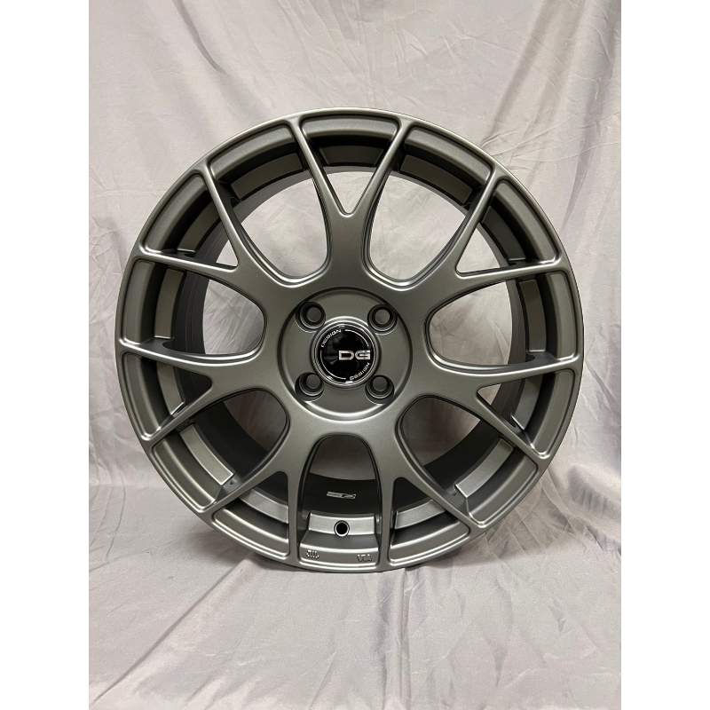 043 F16 MGM