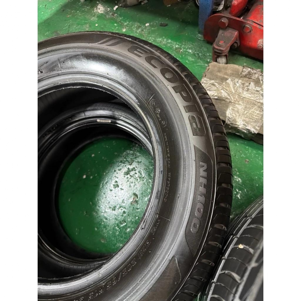 DQ中古胎規格 205/65/15普利司通落地胎 2025年 近全新 中古胎 二手胎 落地胎 輪胎批發 安裝 寄送