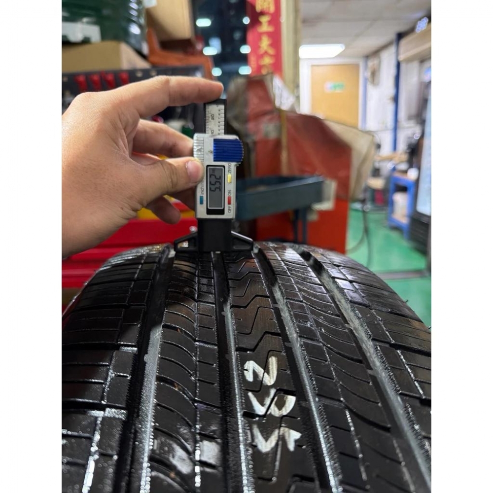 DQ中古胎規格 235/55/18南港中古胎 二手胎 落地胎 輪胎批發 安裝 寄送