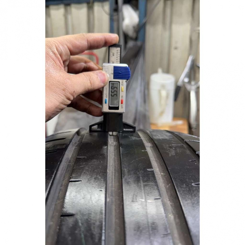 DQ中古胎規格 235/35/20飛準中古胎 二手胎 落地胎 輪胎批發 安裝 寄送