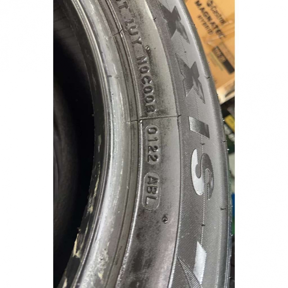 DQ中古胎規格 215/60/17 瑪吉斯中古胎 二手胎 落地胎 輪胎批發 安裝 寄送