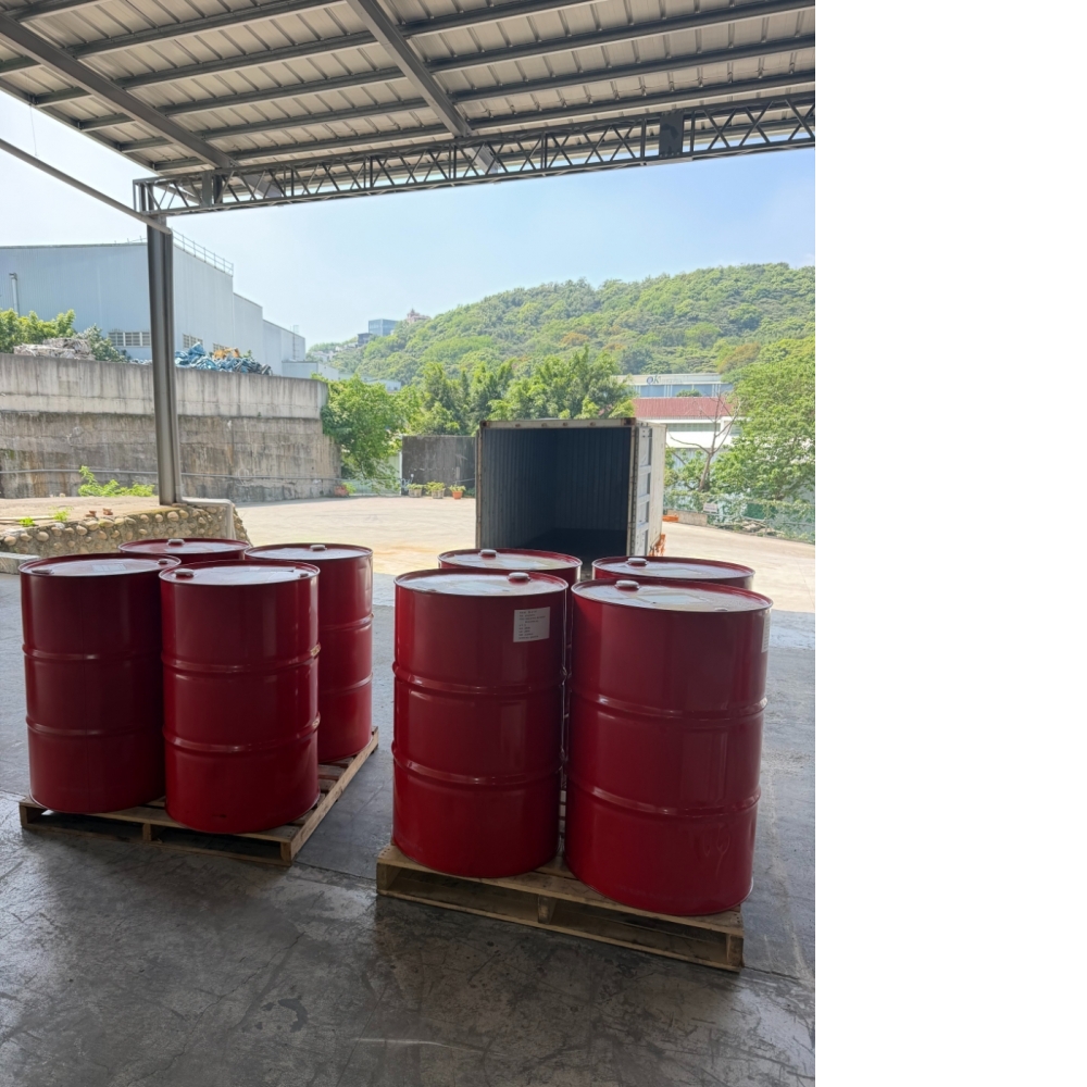 專業堆高機裝卸精密機械設備，針對貴重貨品提供安全、穩固的搬運服務