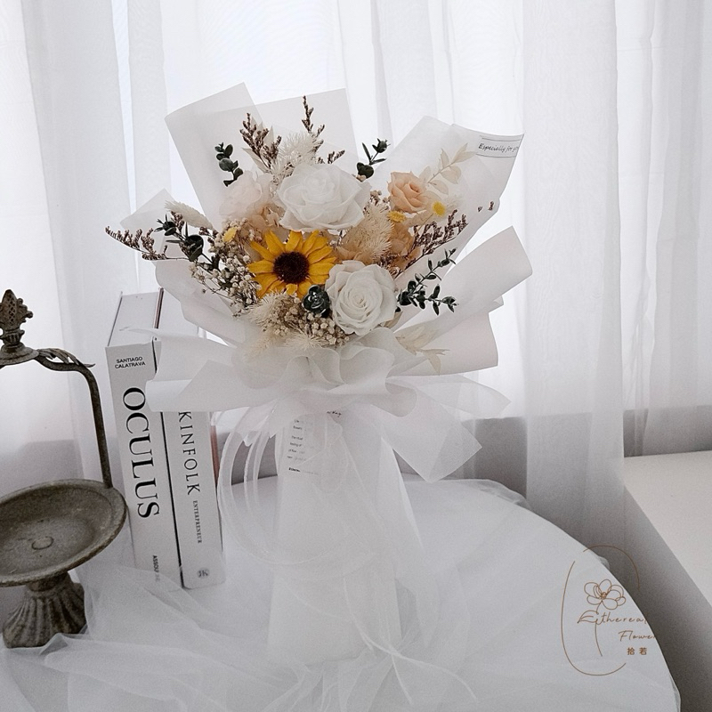 Ethereal flower 韓系向日葵花束 永生花束 永生玫瑰花束 畢業花束 玫瑰花束 向日葵花束