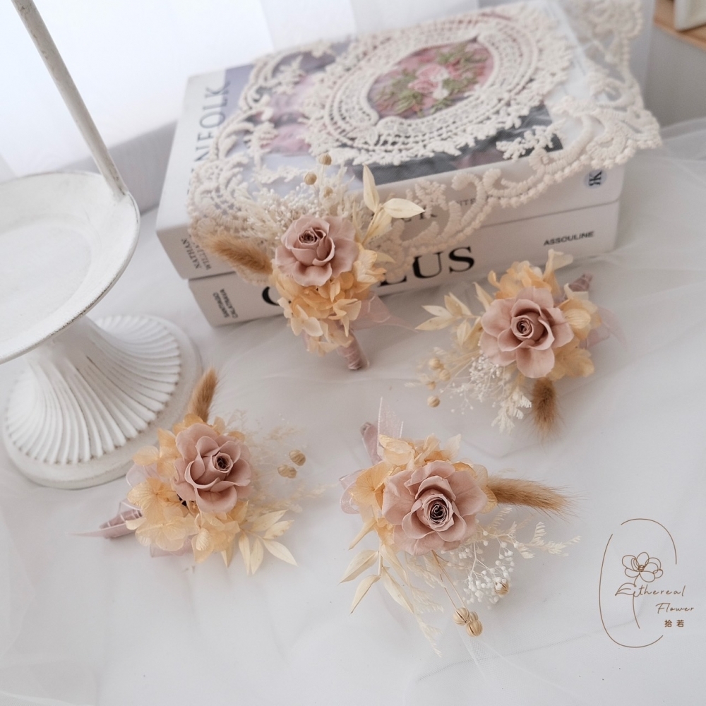 Ethereal Flowers 蜜茶玫瑰 永生胸花