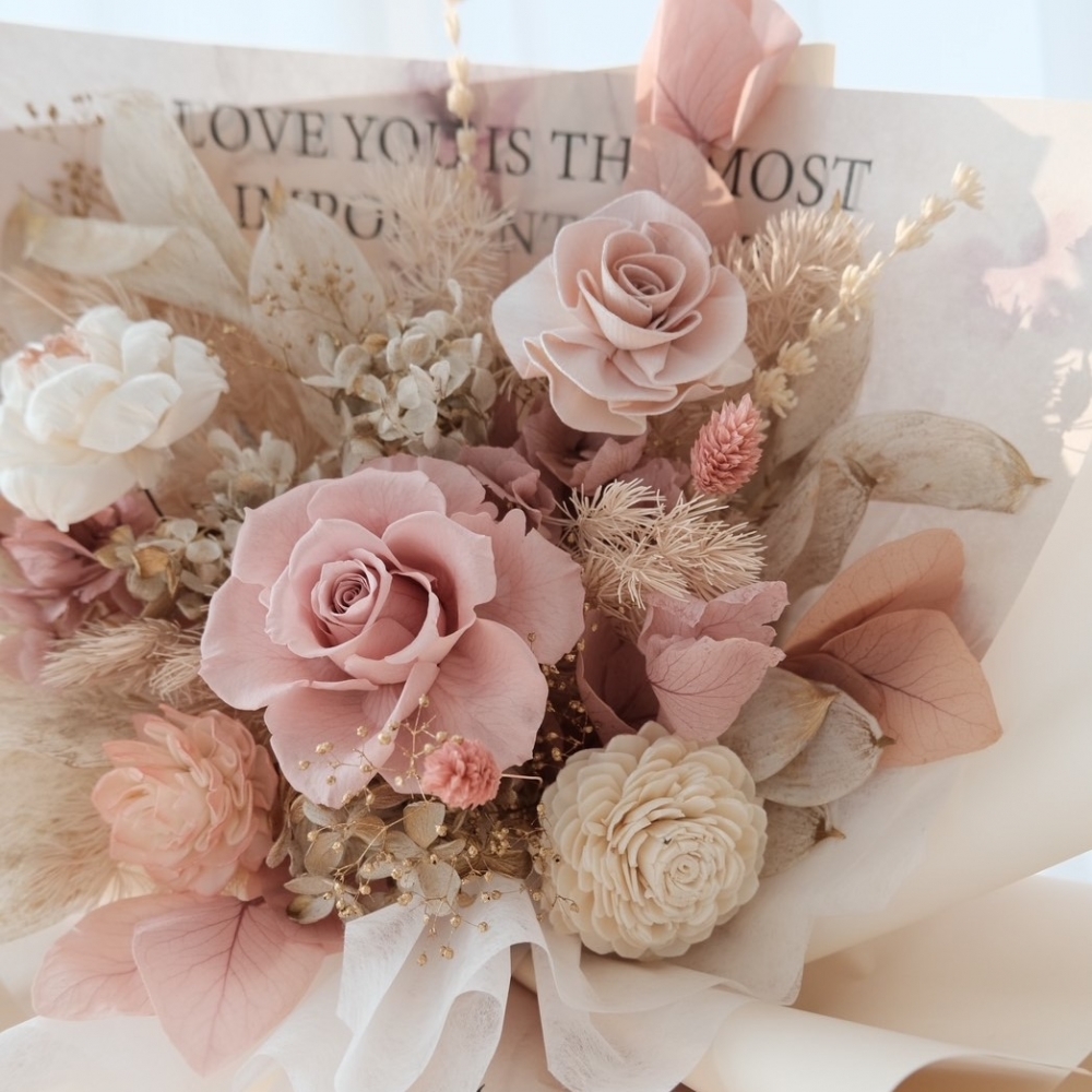 Ethereal Flowers 晨曦玫瑰 永生玫瑰花束
