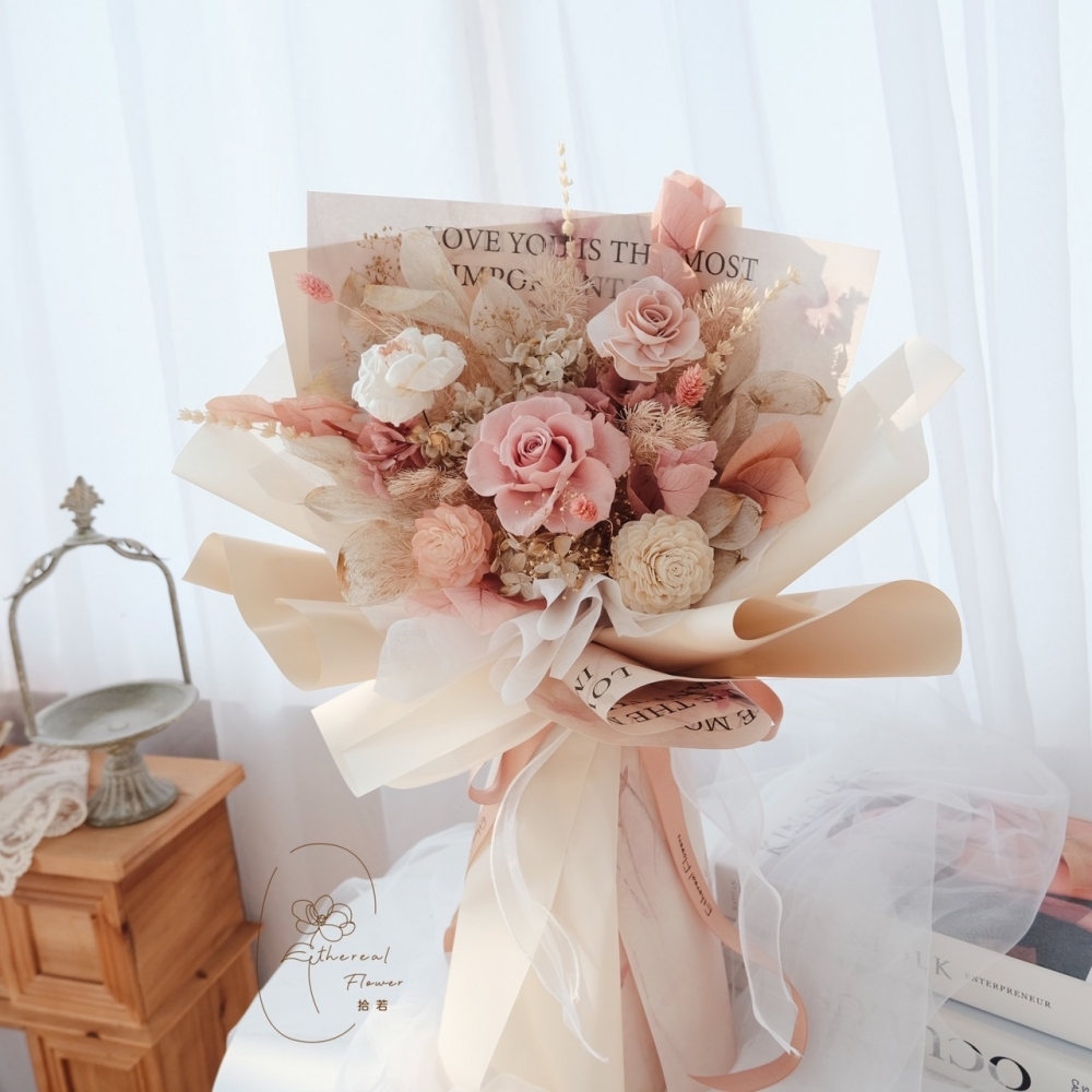 Ethereal Flowers 晨曦玫瑰 永生玫瑰花束
