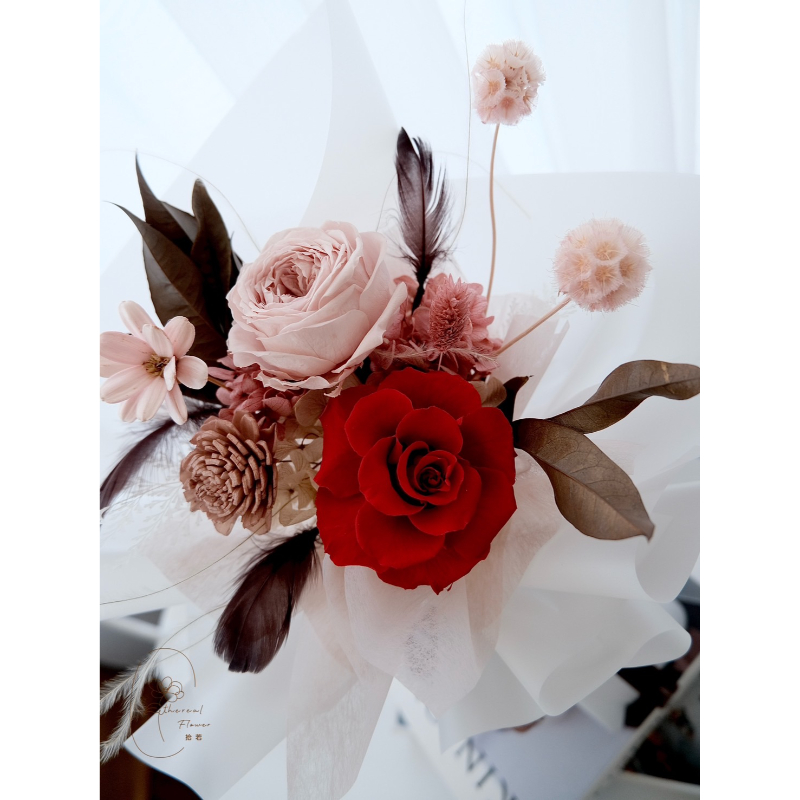 Ethereal Flowers 情緻永恆 中型永生玫瑰花束