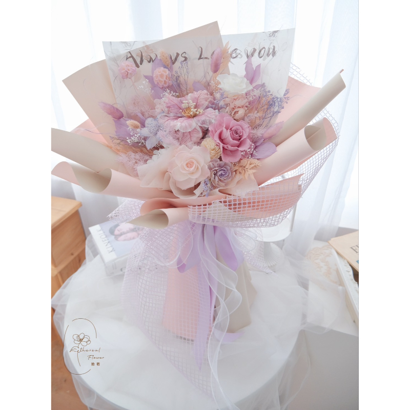 Ethereal Flower 微薰柔光 | 永生玫瑰花束