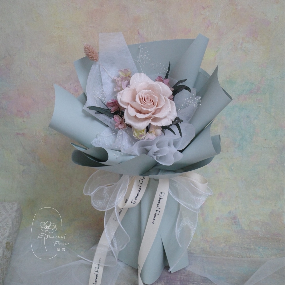 Ethereal Flowers 單支玫瑰永生花束