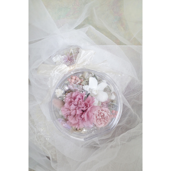 【母親節限定】把愛凝結在最美的一刻：永生花香水盒