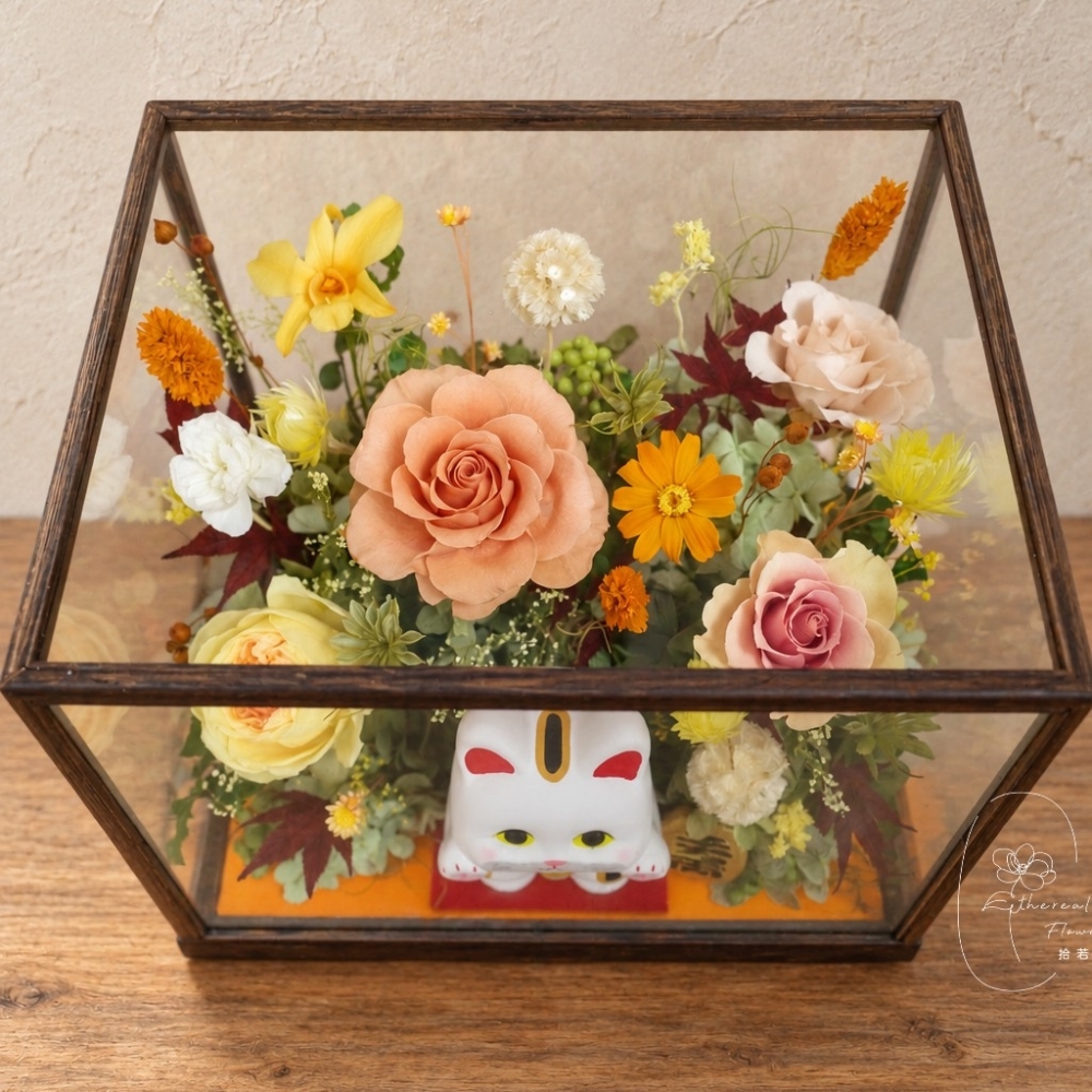 ｜福聚花間・招財貓永生花玻璃花框｜