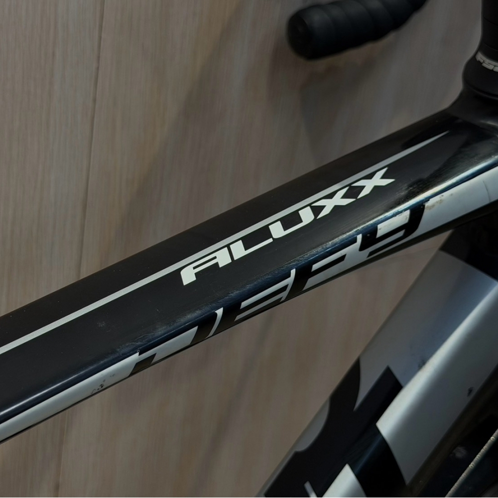 【風逸單車】 Giant Defy 3鋁合金框煞公路車    台中二手單車/二手公路車