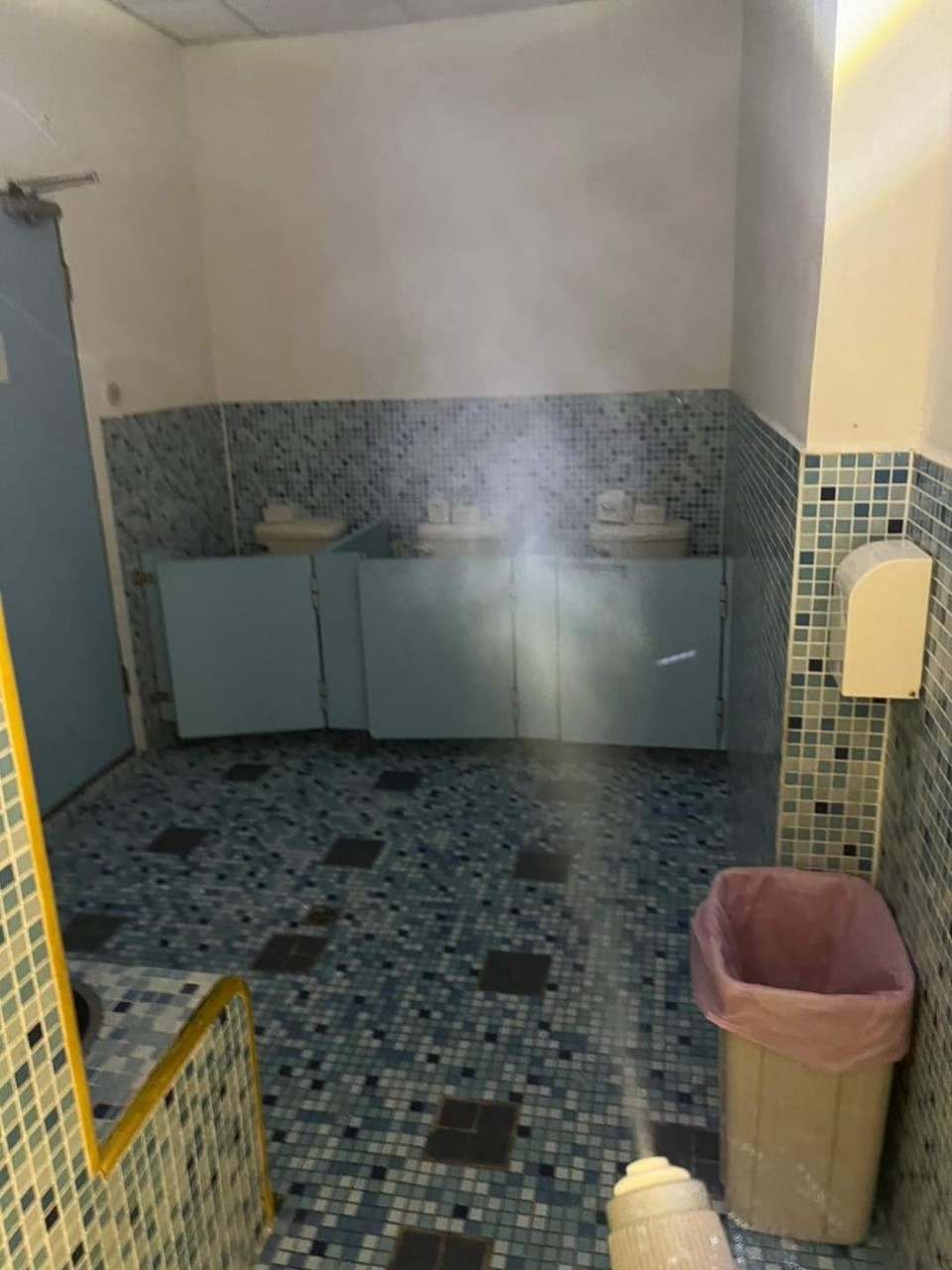 大同區／何嘉仁 / 台北消毒公司