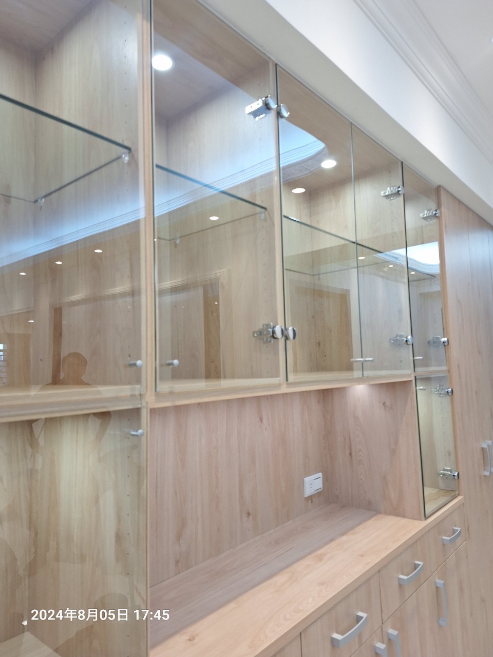 台北萬華／裝潢後細清