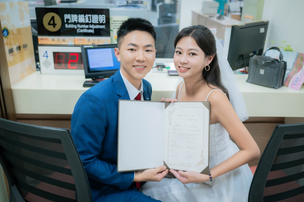 琛&琇‖ 結婚登記寫真/登記攝影+生活婚紗/台中登記拍攝