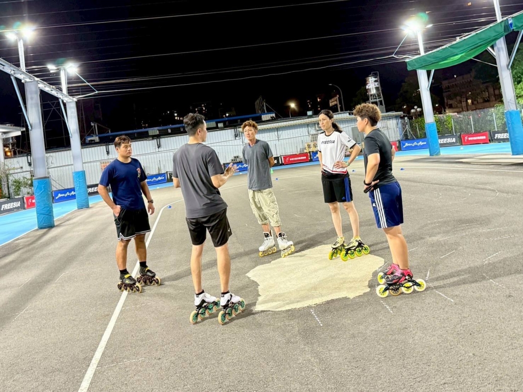 鳳頂館 週六晚上19:00 教練團 團練班