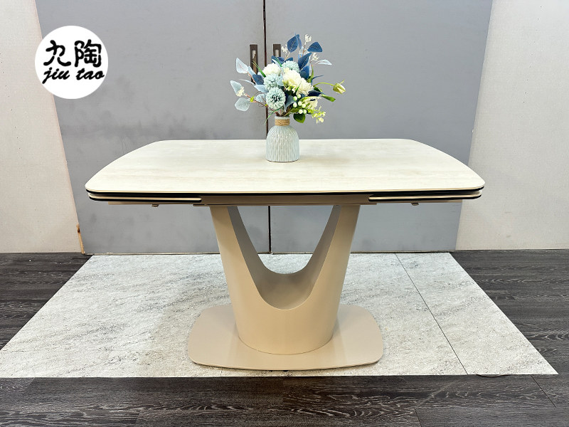 西餐桌（伸縮桌）