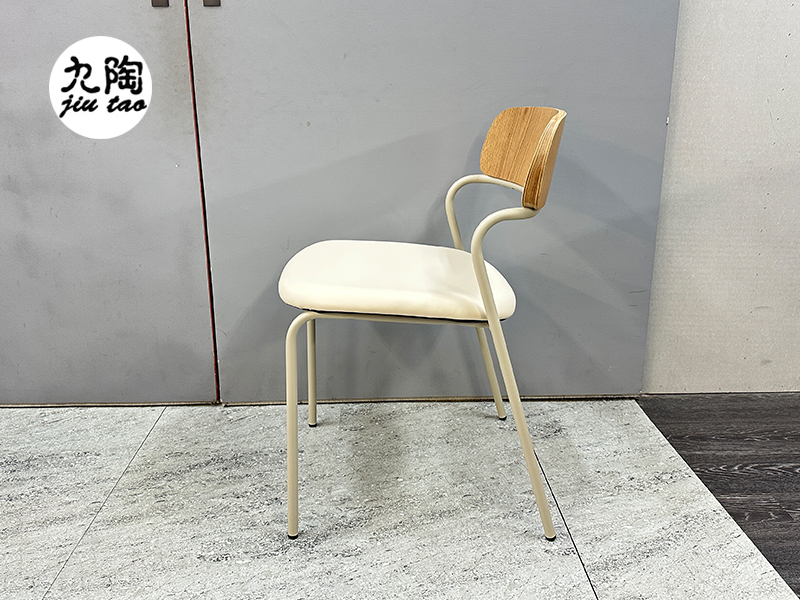 餐椅 (米白)