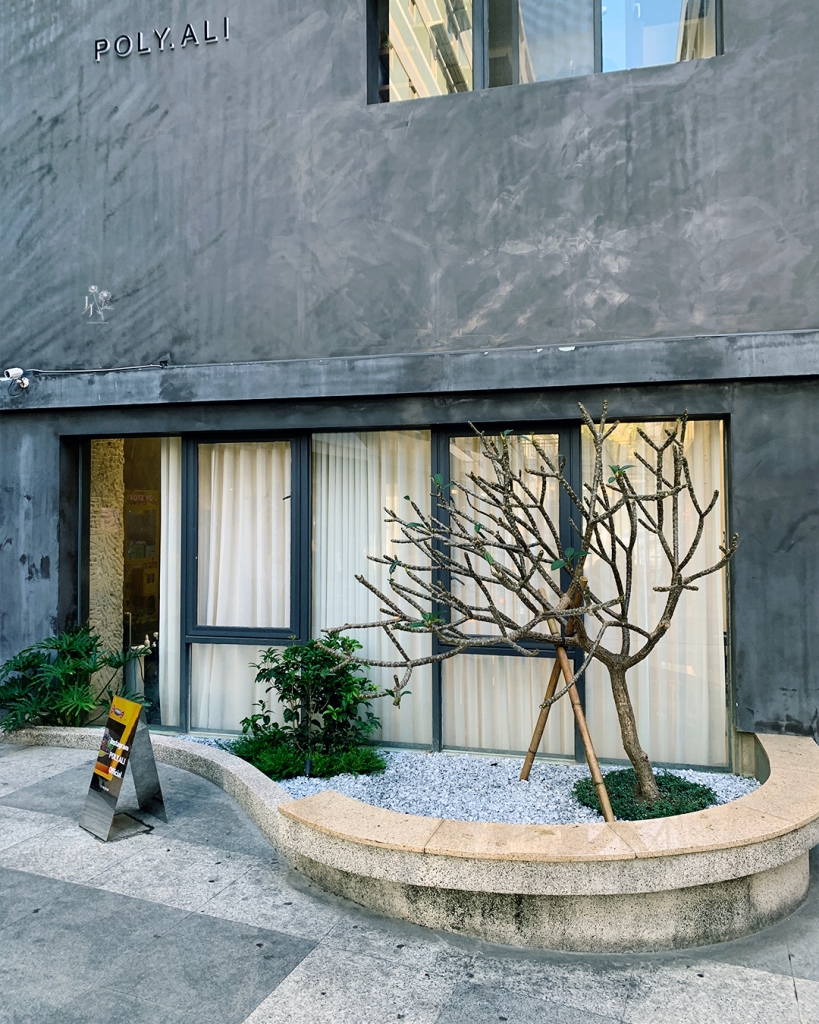 POLY.ALI (一中店)