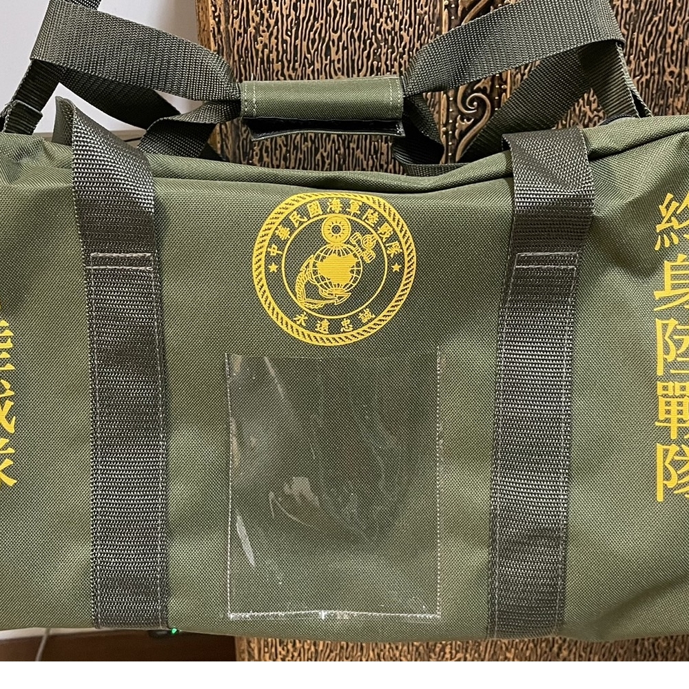 軍用側背包