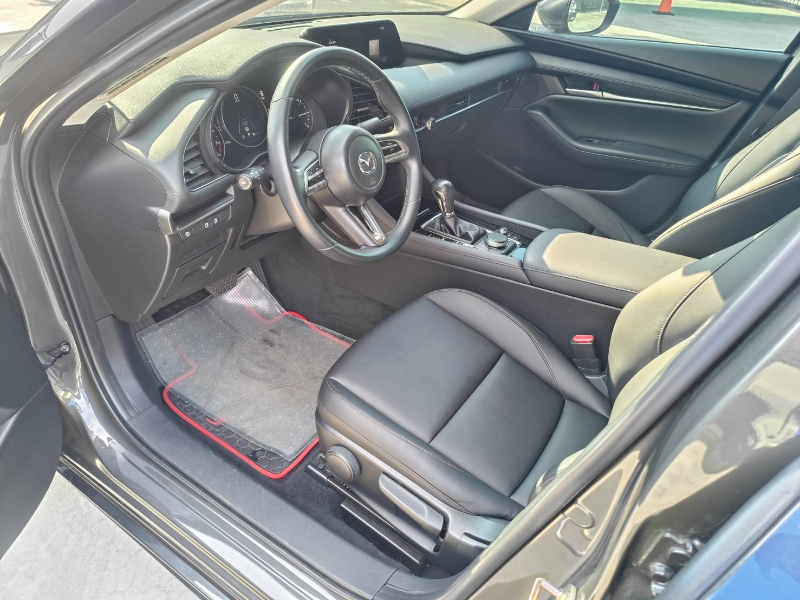 Mazda 3 4D 頂級版(灰)